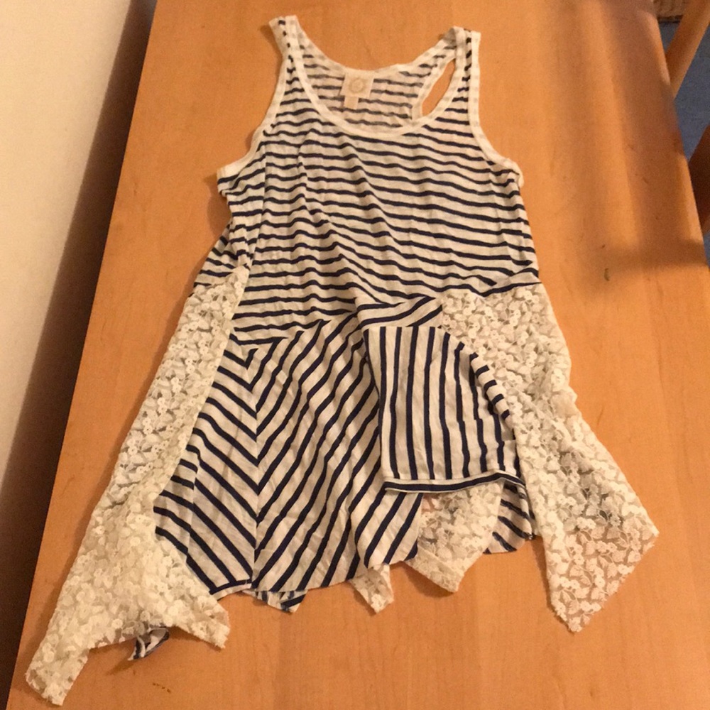 Flow navy, white with lace top